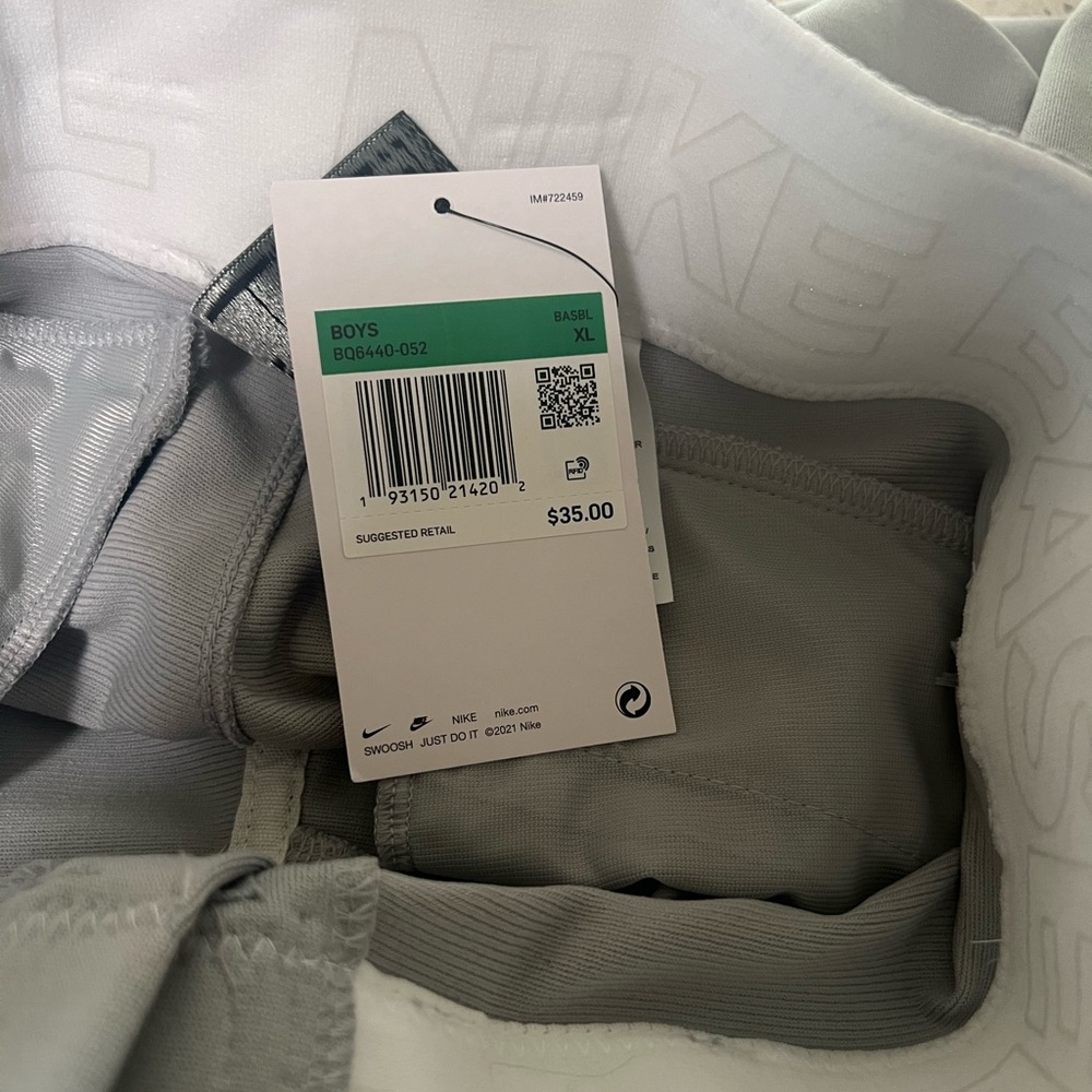 COPY - Boys Nike baseball pants xl BNWT